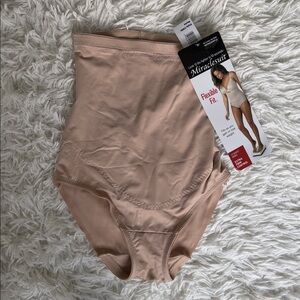 Miracle Suit Extra Firm Control Hi Waist Brief Nude Size Small